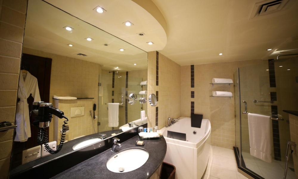 Park Lane Hotel Lahore Eksteriør billede