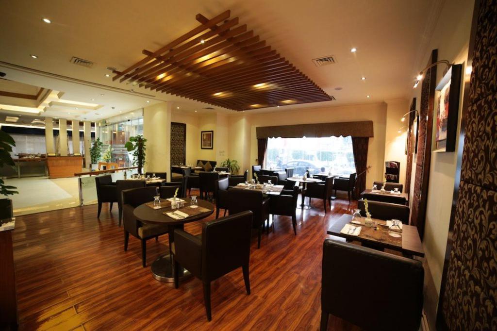 Park Lane Hotel Lahore Eksteriør billede